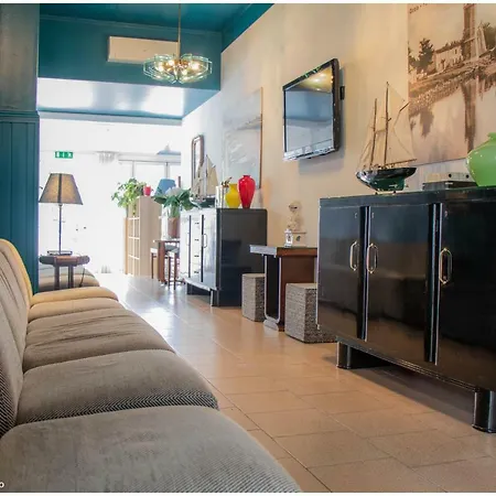 Hotel Gatto Bianco Maarea