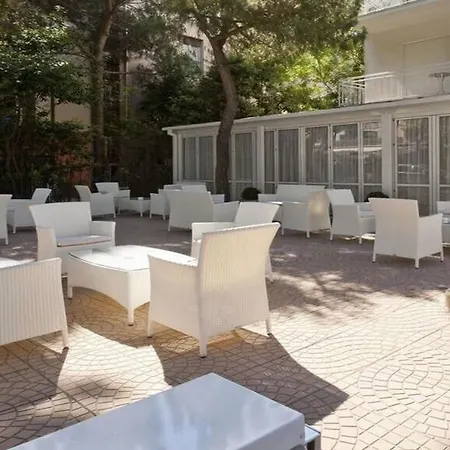 Gatto Bianco Maarea Hotel 3*
